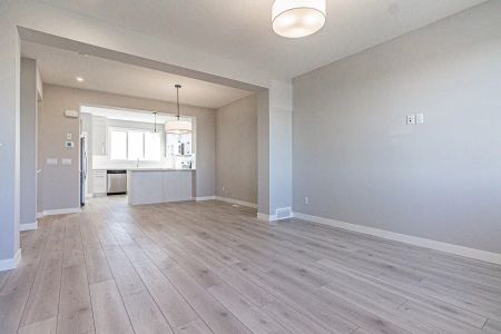 $1500 DEPOSIT! Almost BRAND NEW 3 Bed + 2.5 Bath Home in Chestermere w/ STUNNING Finishes — 197 Dawson Circle Chestermere - Photo 5