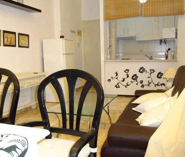 Apartamento de alquiler en Avenida Alcalde Luis Uruñuela, Colores -... - Photo 5