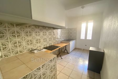 Location Appartement 3 pièces 46m² RIVESALTES 66600 - Photo 4