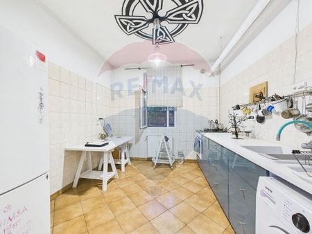 Casa artistica cu 3 camere de inchiriat in zona Drumul Sa... - Fotografie 3