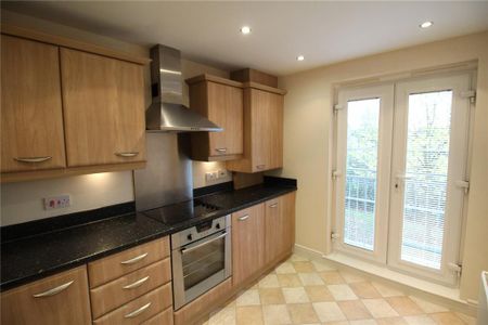 2 bedroom flat to rent - Photo 5