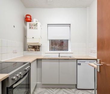 Flat 1, 81 Wellington Park, Belfast, BT9 6DP - Photo 3