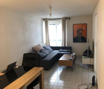 Location Appartement 4 pièces 88m² LYON 7ème - Photo 1