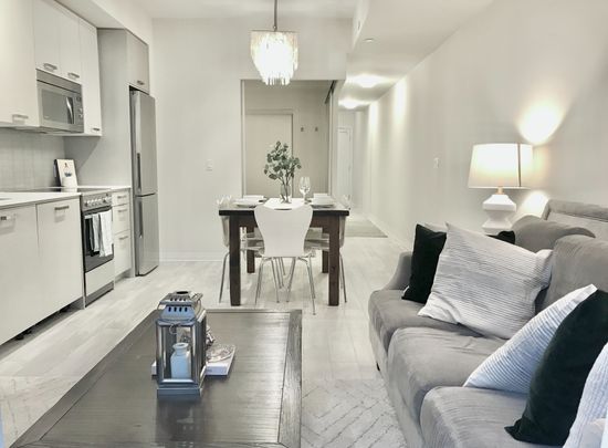 For Lease - 1630 Queen Street Unit# 412, Toronto, Ontario - Photo 1