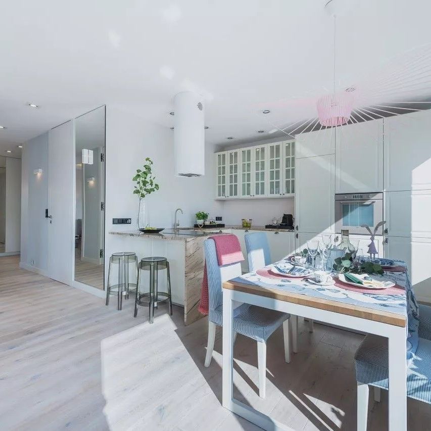 Warszawa, Wilanów, ul. Księdza Prymasa Augusta Hlonda - Photo 1