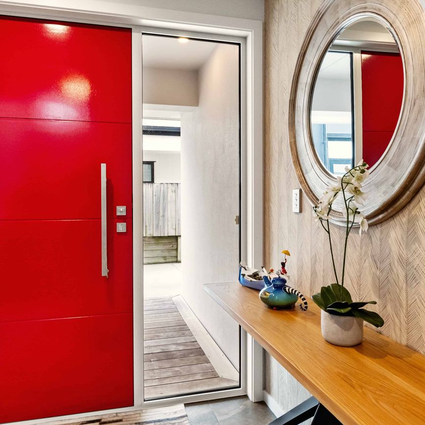 Premium beachside living on sought-after Karewa Parade - Photo 1