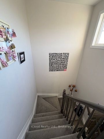 For Lease - 521 Honeylocust Avenue, Kanata, Ontario - Photo 3