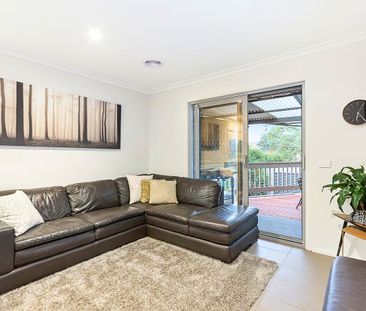 Modern 3 Bedroom Home with Huge Garage/Workshop in Prime Location - Photo 1