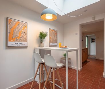 2 Bed Terraced House, Donnington Gardens, RG1 - Photo 3