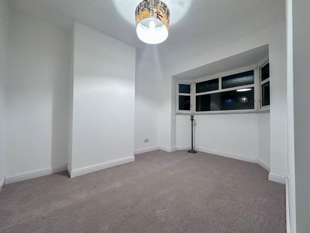 3 Bedroom House To Let - B69 - Photo 4