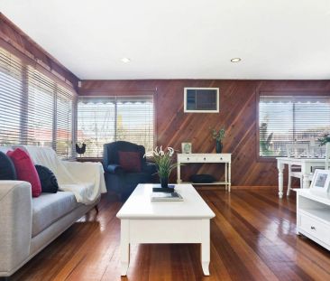 Charming Family Home in Prime Court Location - Photo 6