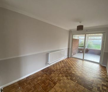 3 bedroom end of terrace house to rent - Photo 5