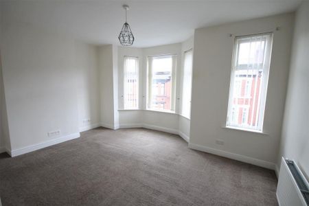 2 bedroom terraced house to rent - Photo 2