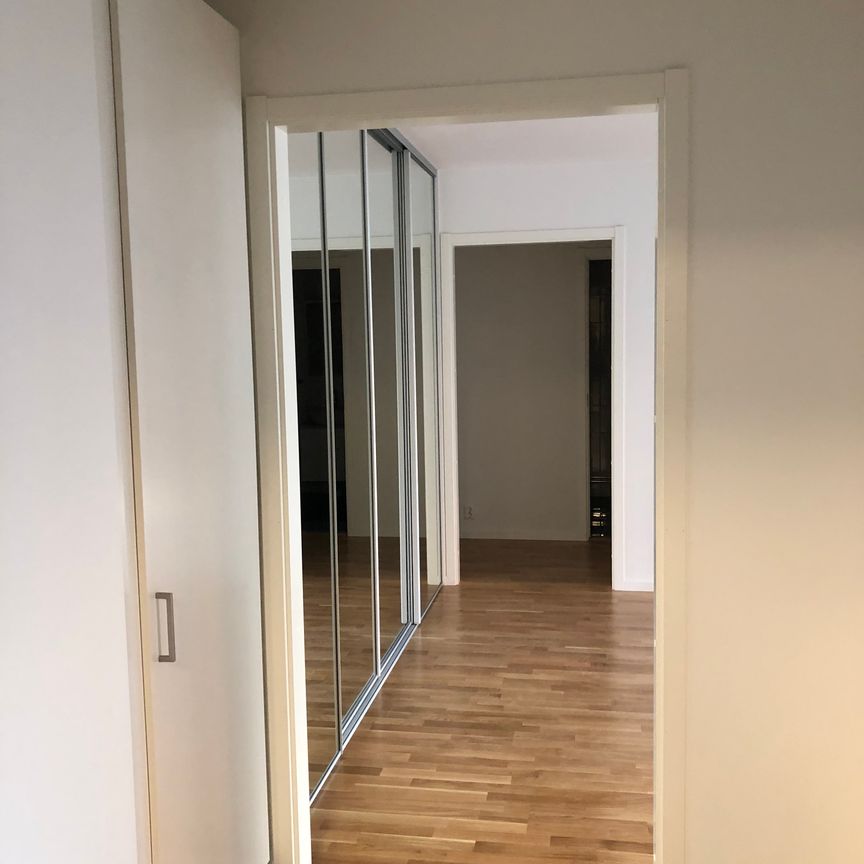 Långängen, Göteborg - Photo 1