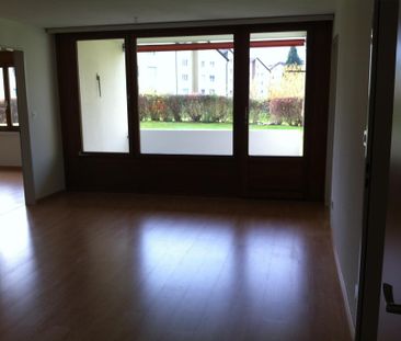 Ideale Single-Wohnung, Grosszügiger Grundriss, 6,2m2 Balkon & Lift - Foto 1
