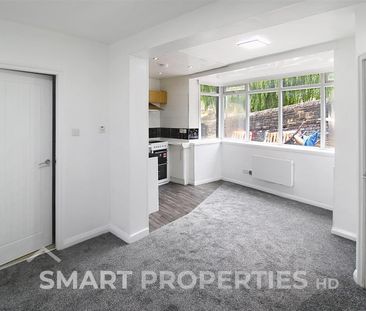 Swan Lane, Lockwood, Huddersfield - Photo 1