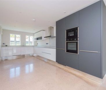 3 bedroom barn conversion to rent - Photo 2
