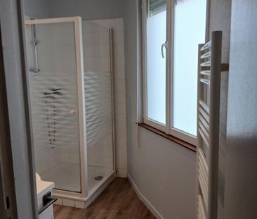 Location Appartement 1 pièce 40m² - Photo 3
