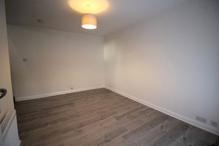 1 Bed End Terrace, Langlea Avenue, G72 - Photo 2