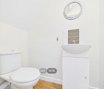 2 bedroom terraced house to rent - Photo 5