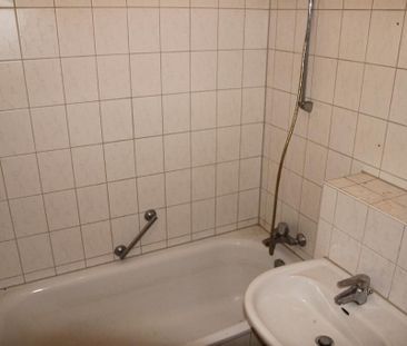 3-Zimmer-Wohnung mit Balkon und Aufzug im Haus im Angebot - Photo 1