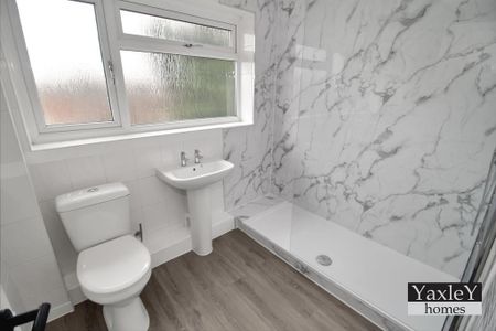 1 bedroom in a house share to rent - Photo 3