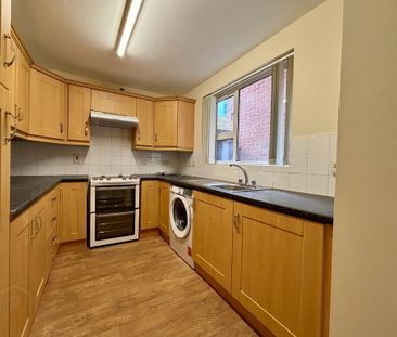 107 Greenore Street, Belfast, BT6 8NF - Photo 4