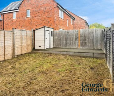 3 bedroom semi-detached house to rent - Photo 2