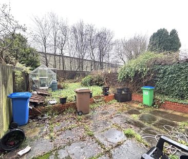 2 bedroom semi-detached house to rent - Photo 6