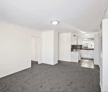 MODERN & LOW-MAINTENANCE LIVING IN THE HEART OF DANDENONG - Photo 4