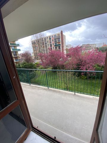 Appartement Ivry Sur Seine 1 pièce - 25 m2 - Balcon - Photo 2