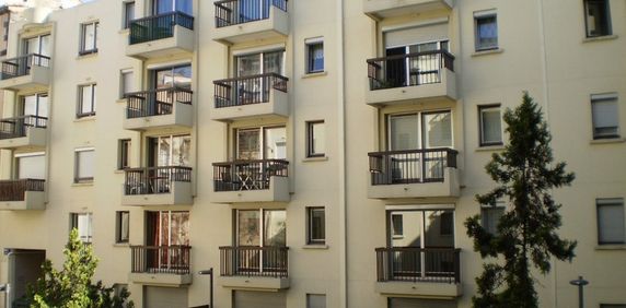 Location Appartement 1 pièce 18m² CLERMONT FERRAND 63000 - Photo 2