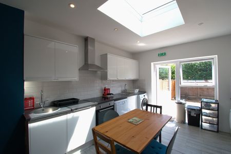 Room in a Shared House, Strelley Way, W3 - Photo 4