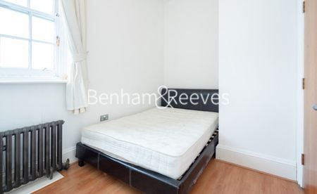 2 Bedroom flat to rent in Cadagon Road, Woolwich Arsenal, SE18 - Photo 2