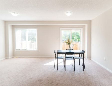 For Lease - 75 Prince William Way Unit# 39, Barrie, Ontario - Photo 2