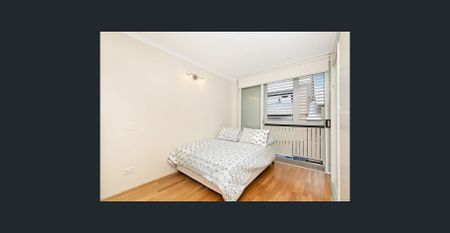 16/23 Quinton Street, Kangaroo Point, Qld 4169 - Photo 5