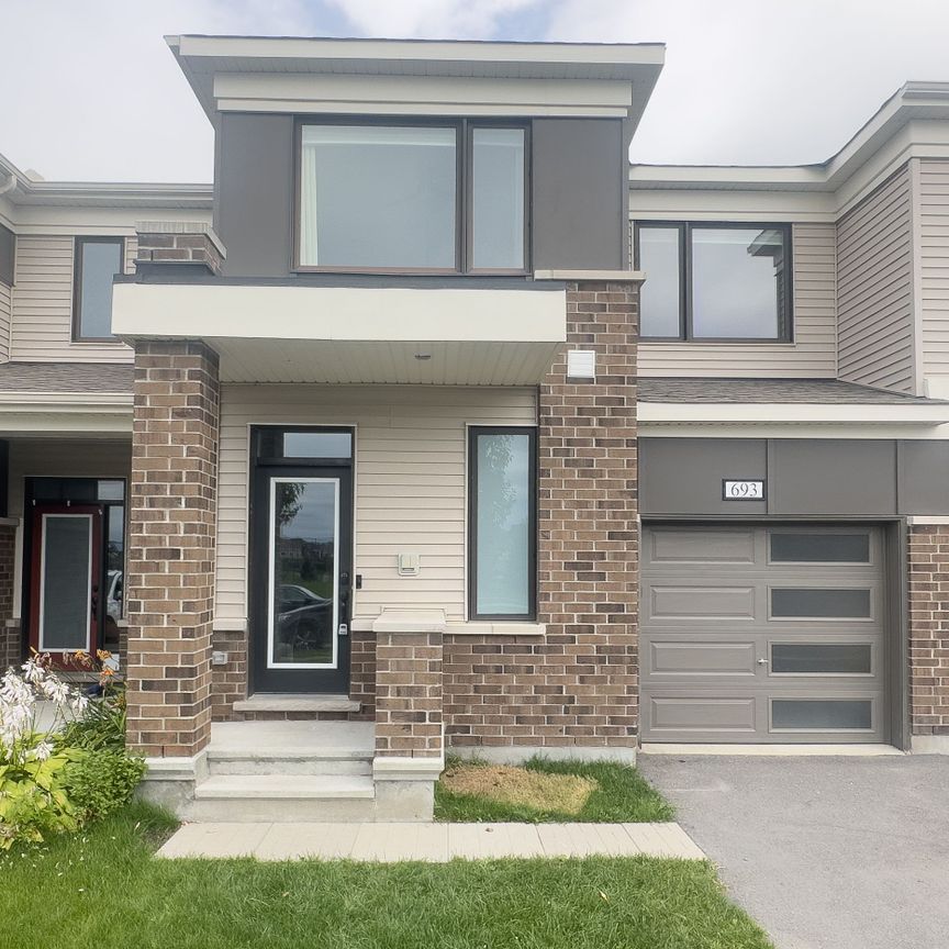 For Lease - 693 Rouncey Road, Kanata, Ontario - Photo 1