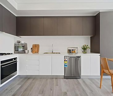 MODERN TWO BEDROOM UNIT IN A PRIME STRATHFIELD SOUTH LOCATION - Photo 1