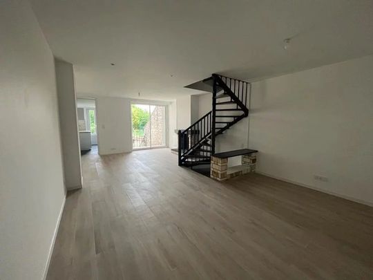 Location Maison 4 pièces 79 m2 à Fontenay-le-Comte - Photo 1