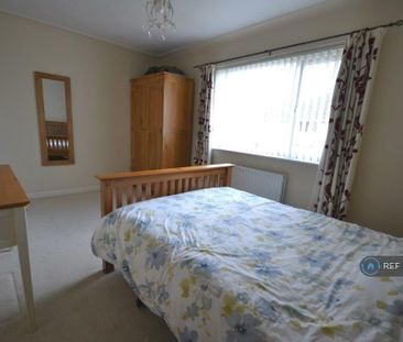 2 bedroom maisonette to rent - Photo 4