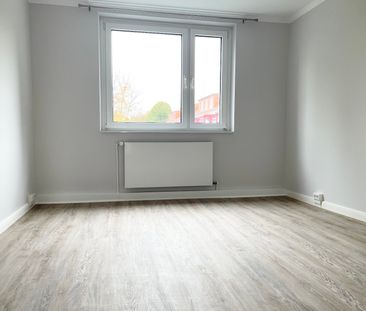 Luxus-4-Zimmer-Wohnung mit hochwertiger Einbauküche und Südbalkon i... - Foto 5