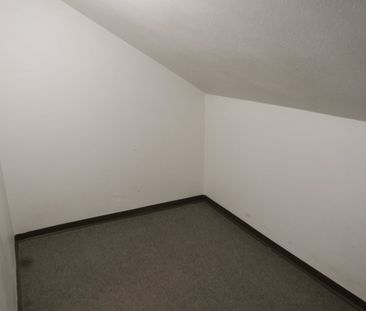 Gemütliche 3.5-Zimmerwohnung mit charmanten Dachschrägen - Photo 5