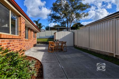 IMMACULATE HOME WITH DUAL SIDE ACCESS - Photo 5