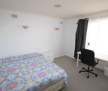 8-bedroom shared house / townhouse, Milne st - Photo 5