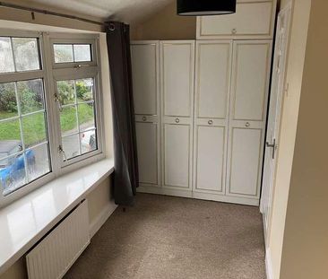 South End Road, Hornchurch, RM12 - Photo 5