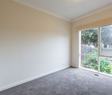 14 Beech Street, Caulfield South VIC 3162 - House For Rent | Domain - Photo 4