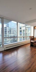 Bright + Spacious 1 Bed 1 Bath + Den @ Tower Green - UNFURNISHED - Photo 3