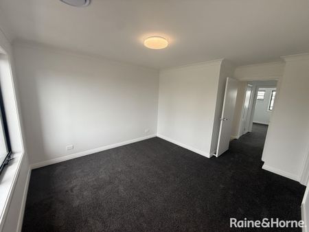 Modern Family Comfort Meets Sophisticated Design - Photo 5