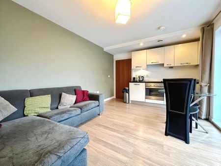 1 bedroom flat to rent - Photo 2