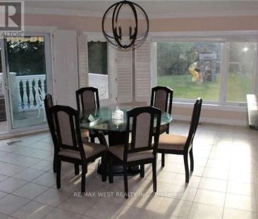 Detached Home For Lease | N9238897 - Photo 6